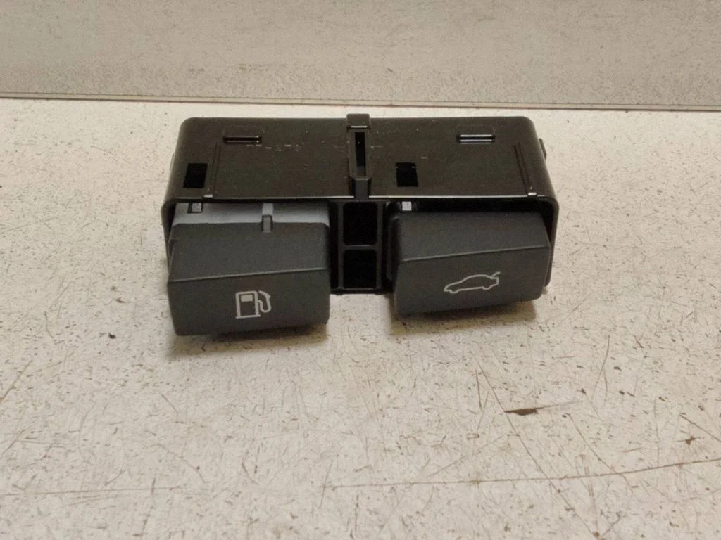 Fuel tank opening switch – Lexus ES 300h (7th Gen) (2018-2025)