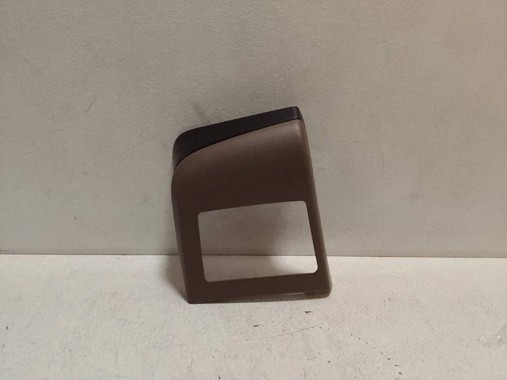 Other dashboard part – Lexus ES 300h (7th Gen) (2018-2025)