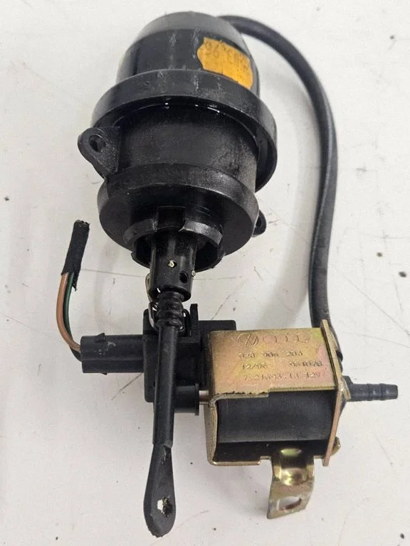 Zawór elektromagnetyczny turbo 028906283