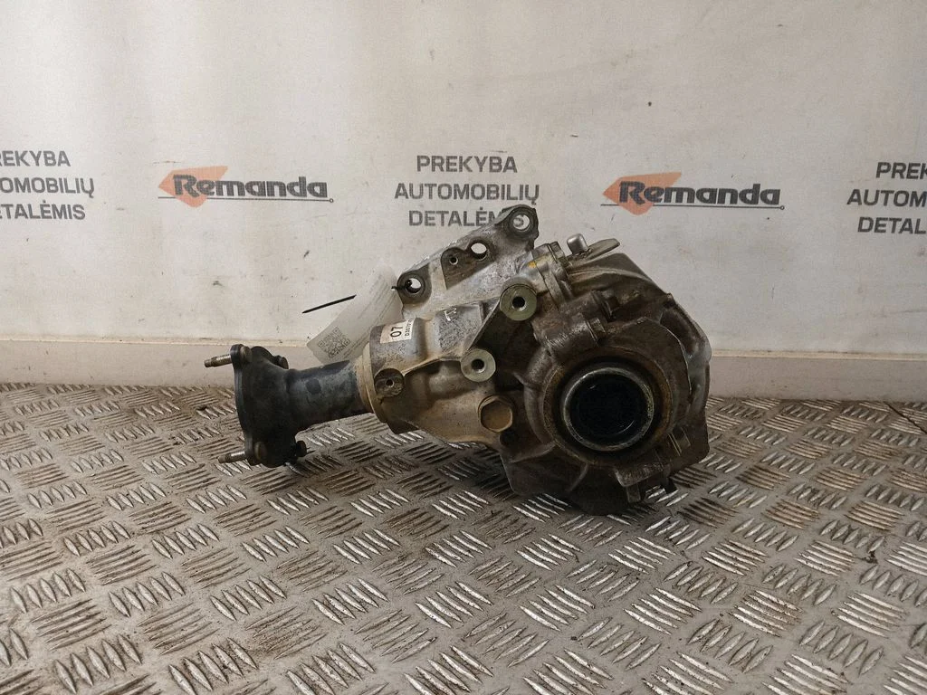 Ātrumkārbas reduktors (sadales kārba) KN01