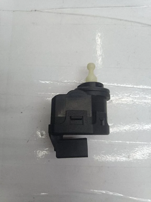 Headlight level adjustment motor CF0033