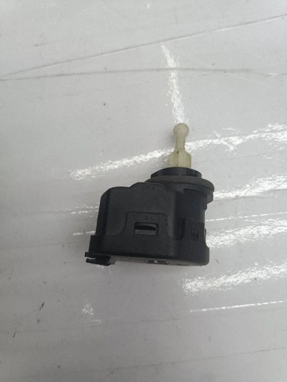 Headlight level adjustment motor 1J0941295C
