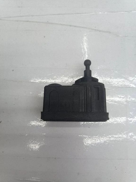 Lukturu augstuma regulēšanas motoriņš – Volkswagen Lupo (1998-2005)