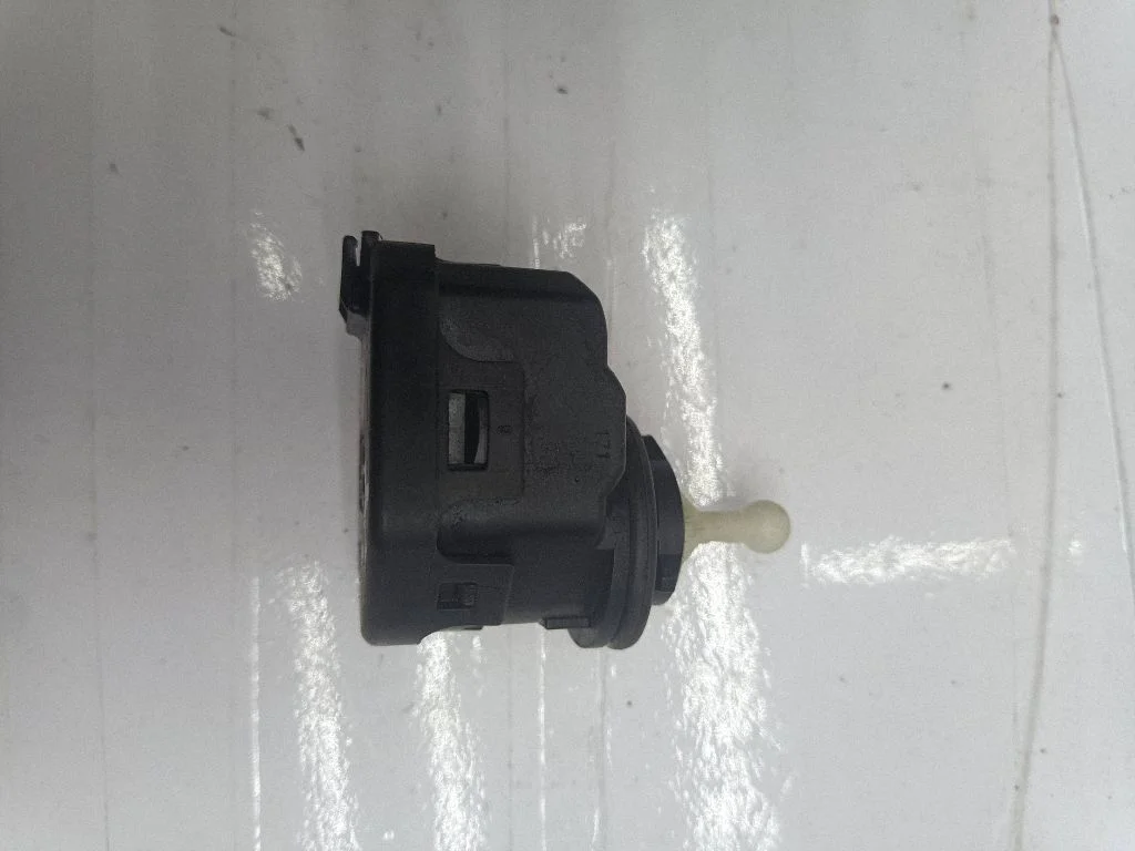 Headlight level adjustment motor 1J0941295C