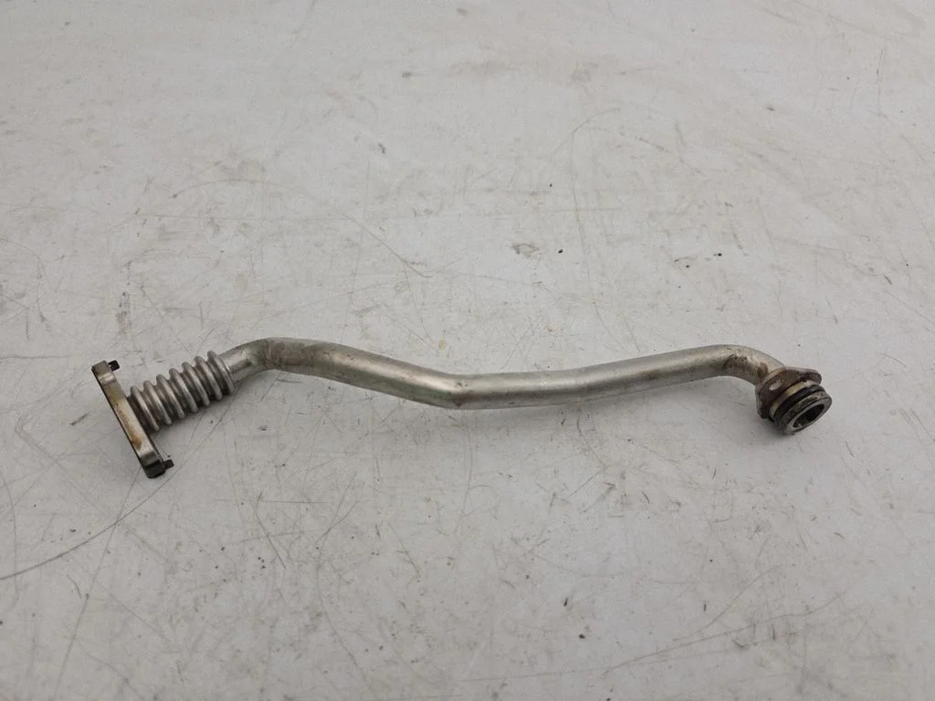 Turbo turbocharger oiling pipe/hose 05L145736B