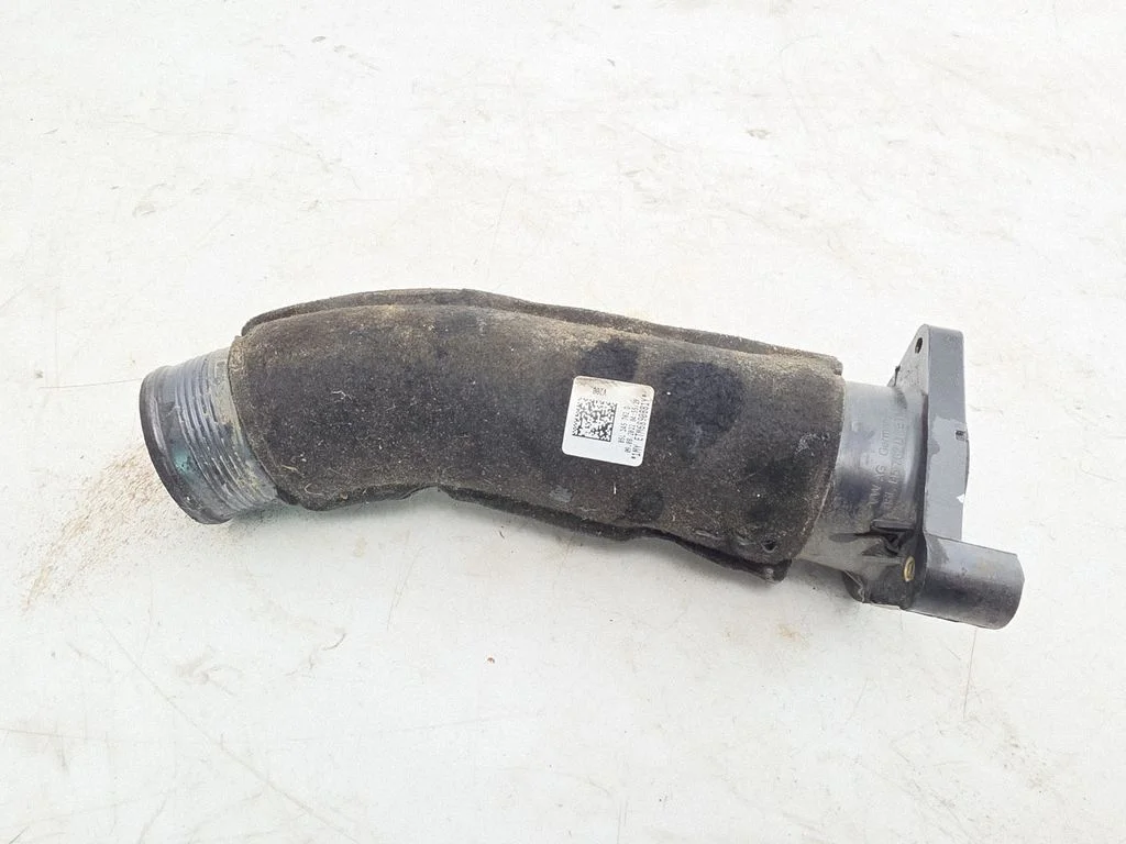 Intercooler hose/pipe 05L145762D