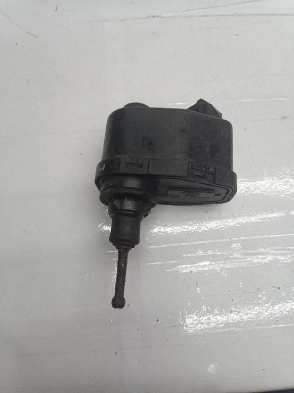 Headlight level adjustment motor 321941295