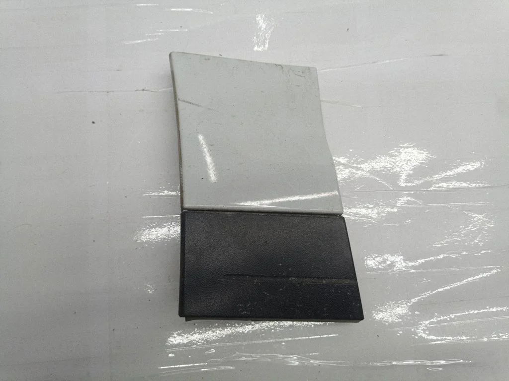 Fender trim (molding) 7P5854959D