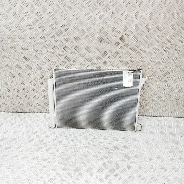 Kliimaseadme jahutusradiaator (kondensaator) T47537BB