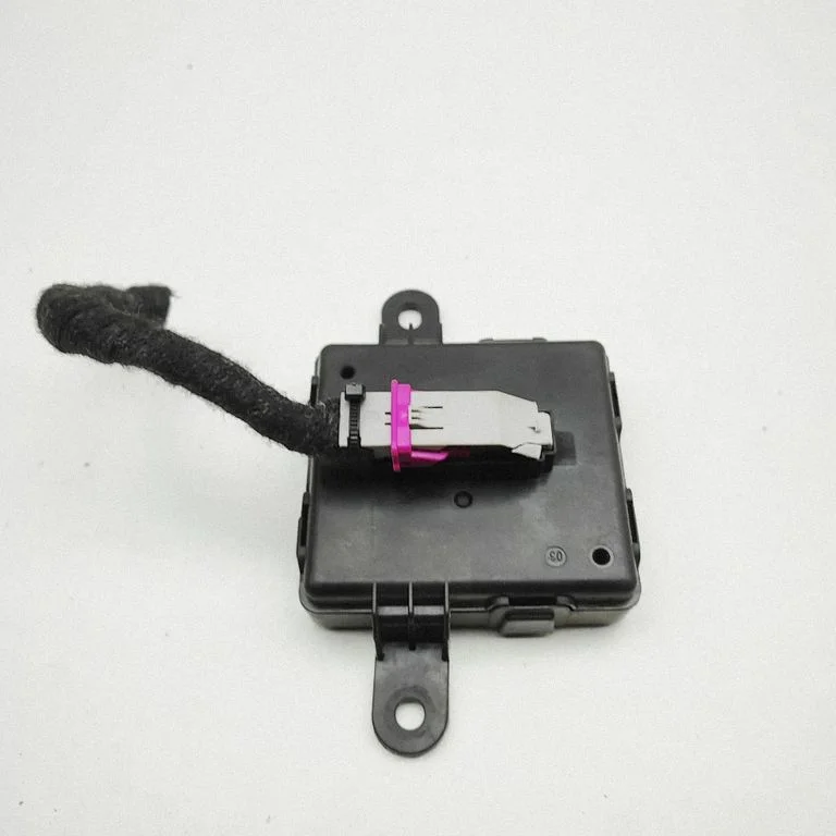 Bezatslēgas sistēmas KESSY (keyless) vadības bloks/modulis 5ZA01385423