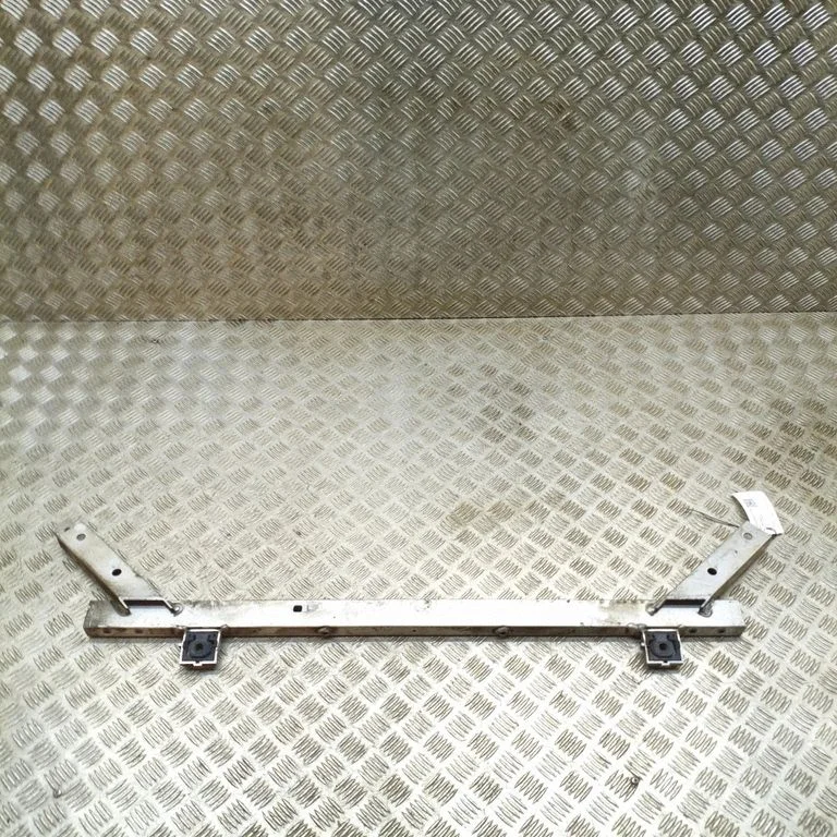 Top upper radiator support slam panel 31391252