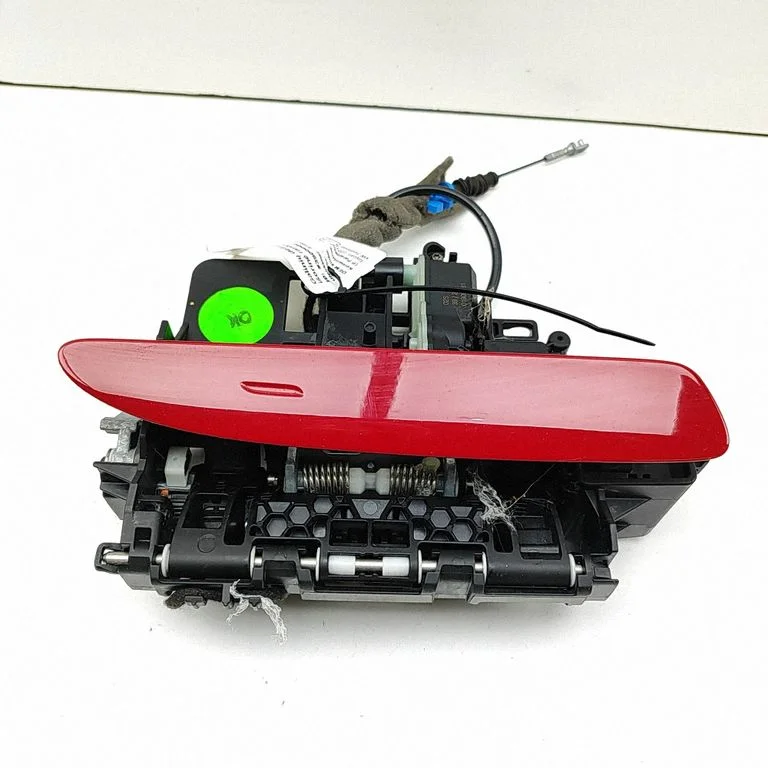 Tagaukse välimine käepide – Porsche Taycan 9J1 (2019-)