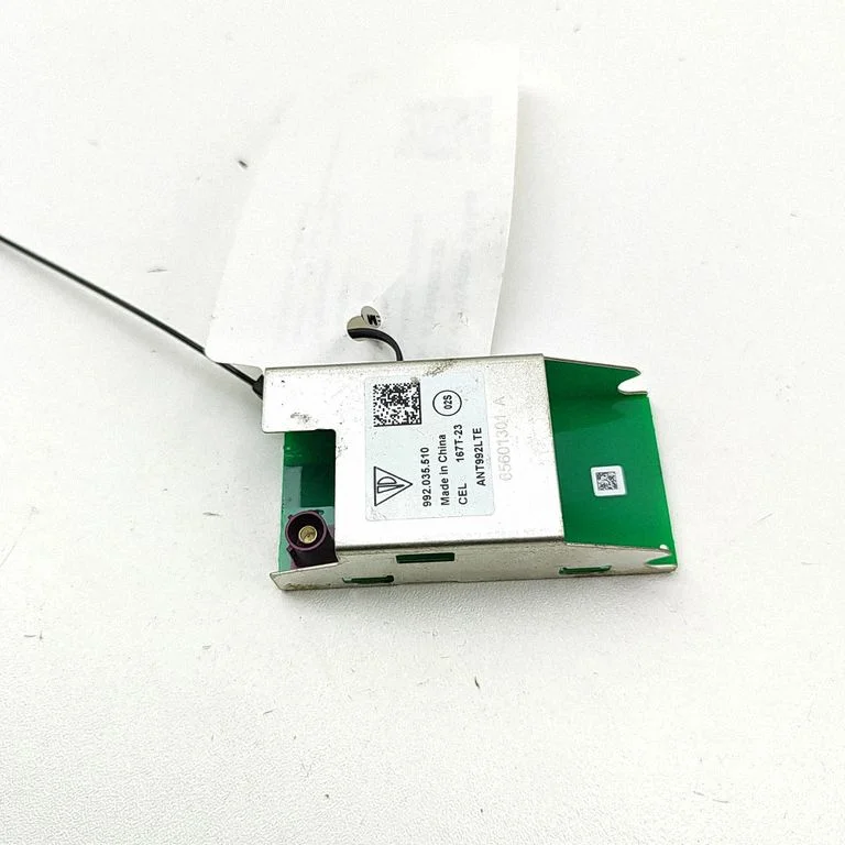 Aerial GPS antenna – Porsche Taycan 9J1 (2019-)