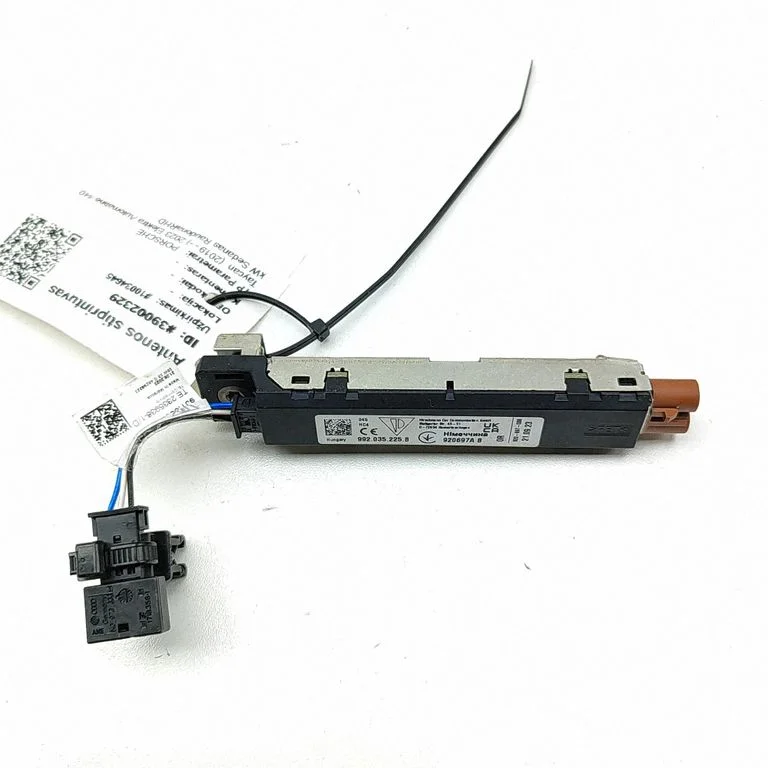 Antenas pastiprinātājs – Porsche Taycan 9J1 (2019-)