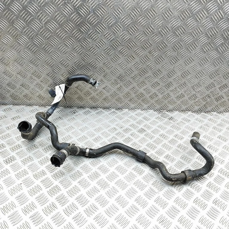 Motora dzesēšanas caurule (-es)/šļūtene (-es) – Porsche Taycan 9J1 (2019-)