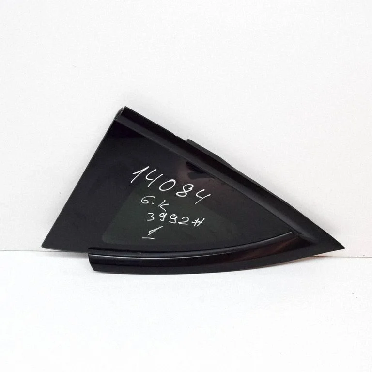 Rear side window 43R011569