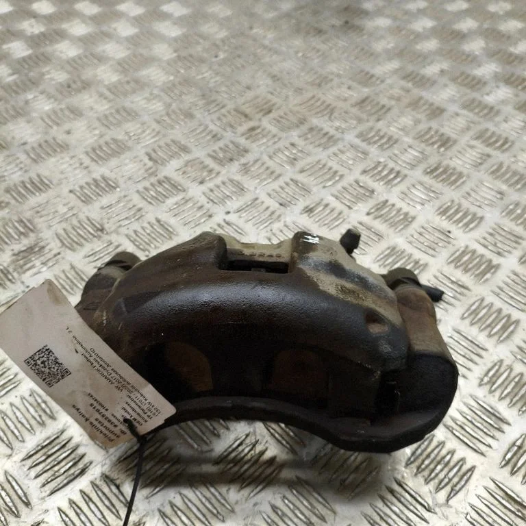 Front brake caliper 2H0615105G