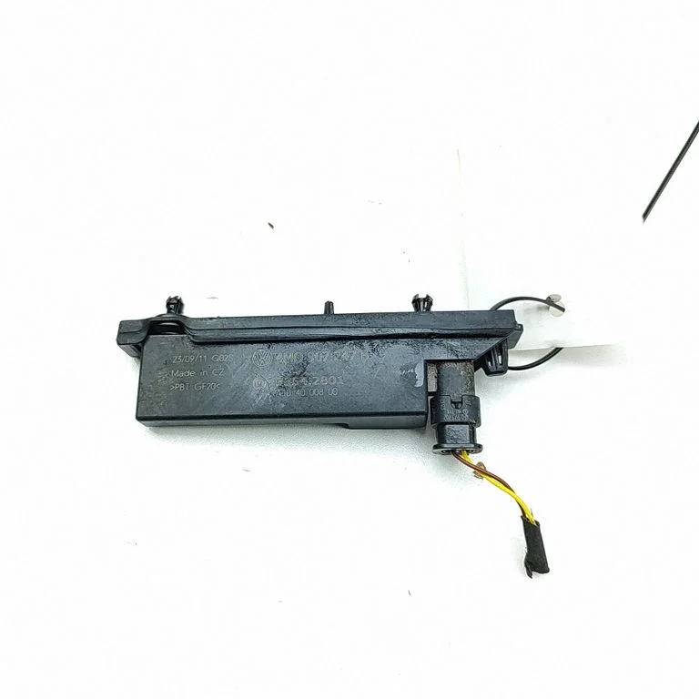 Bezatslēgas sistēmas antena – Porsche Taycan 9J1 (2019-)