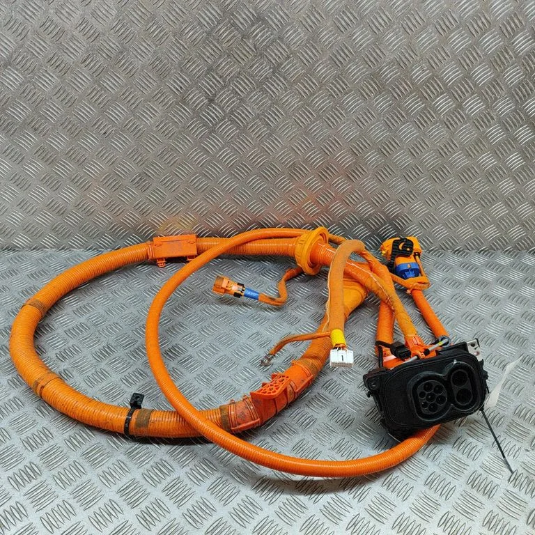 Electric car charging cable 91668CV000