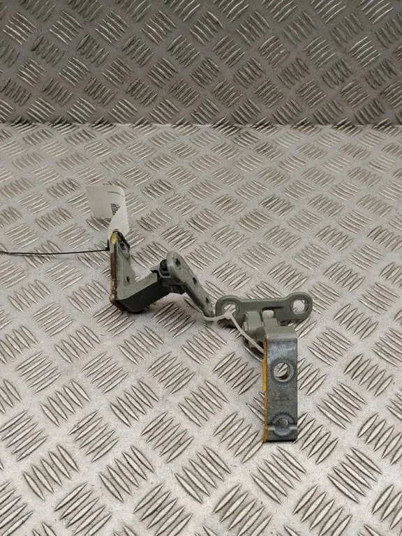 Front door hinges set