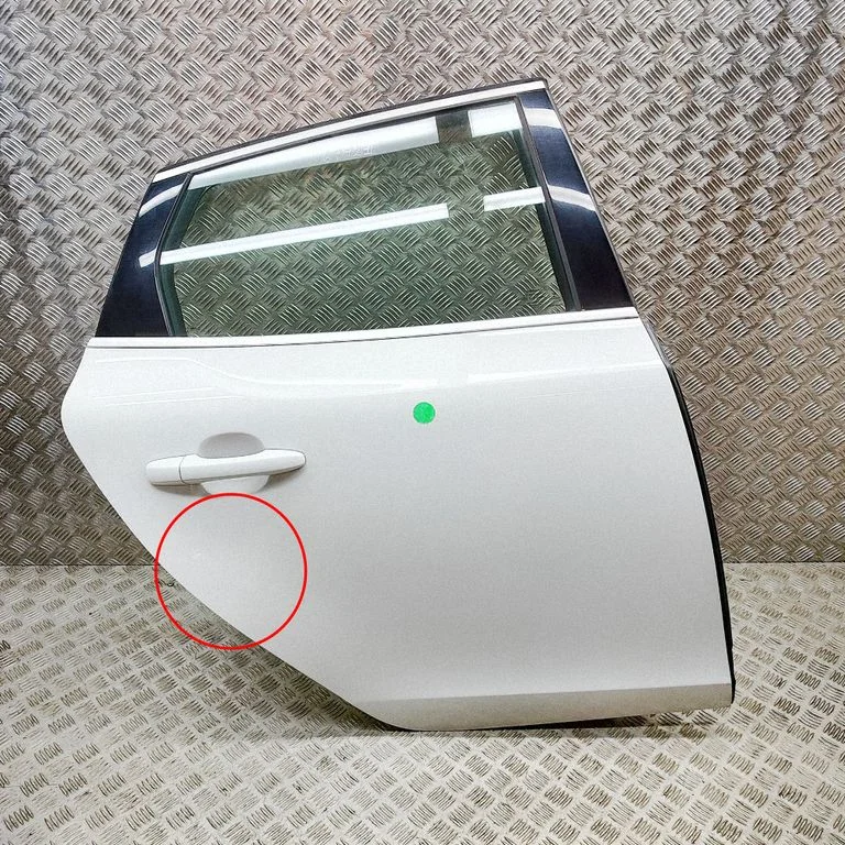 Drzwi tylne 32351000