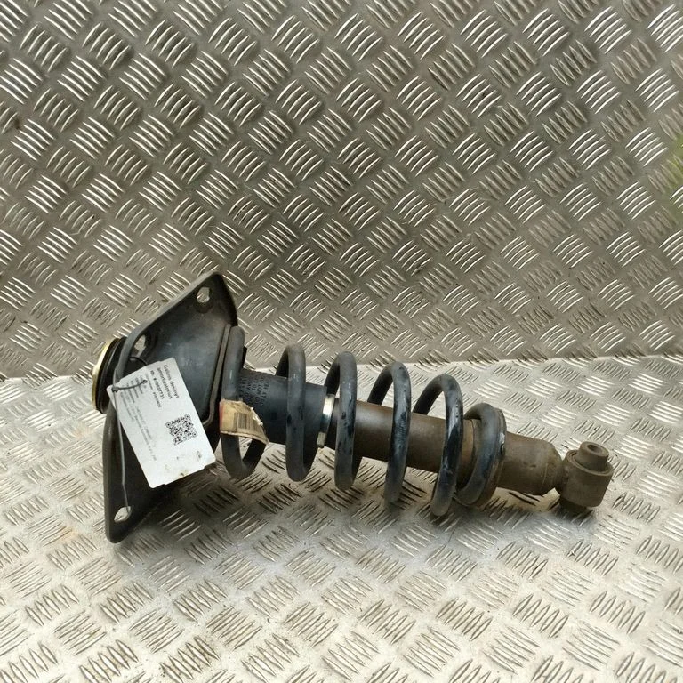 Tagumine amortisaator 92233769
