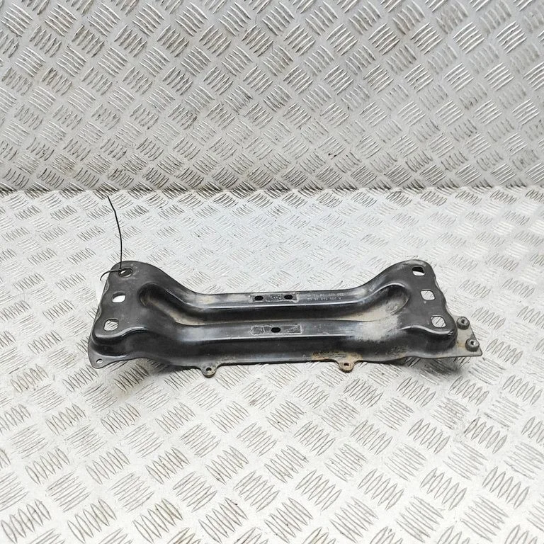 Gearbox mounting bracket A2052402502
