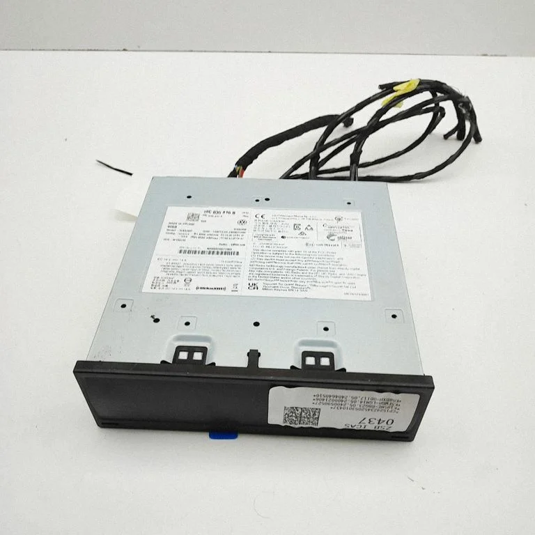Radio/CD/DVD atskaņotājs/navigācija 10C035816B