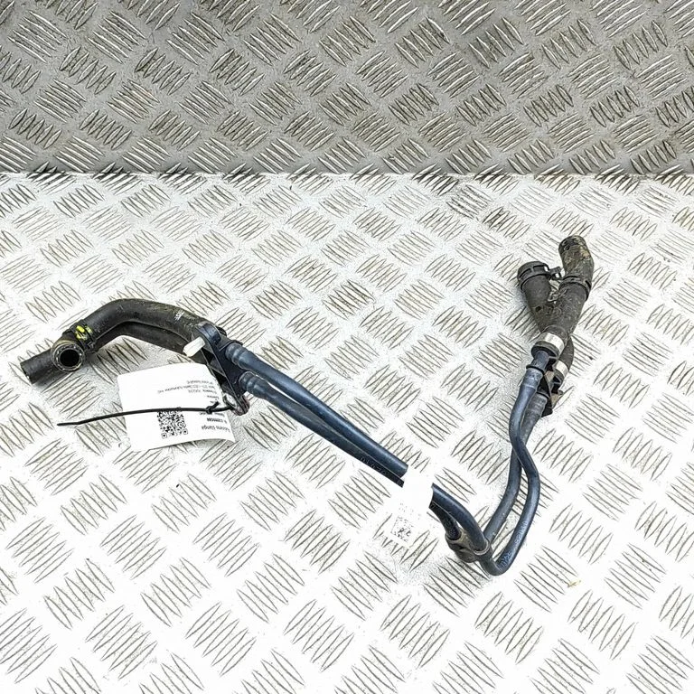 Mootori jahutusvedeliku toru / voolik – Porsche Taycan 9J1 (2019-)