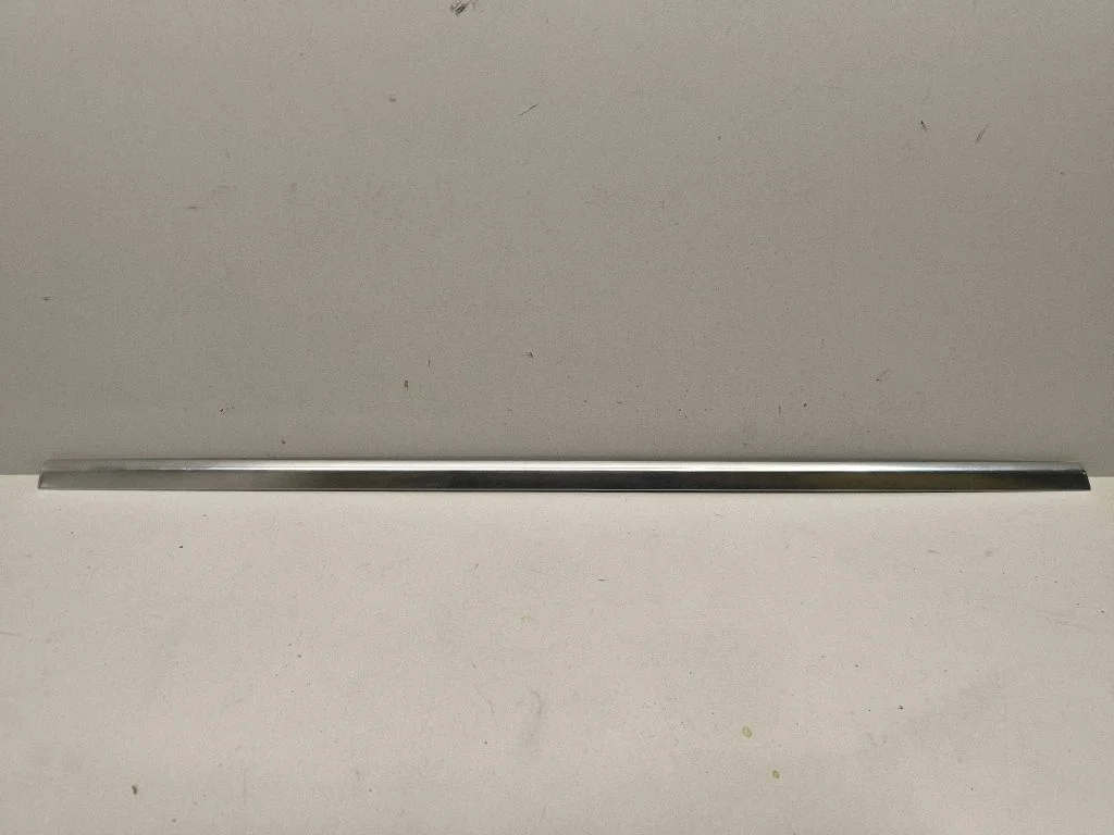 Tagaukse klaasi liist A2536981700