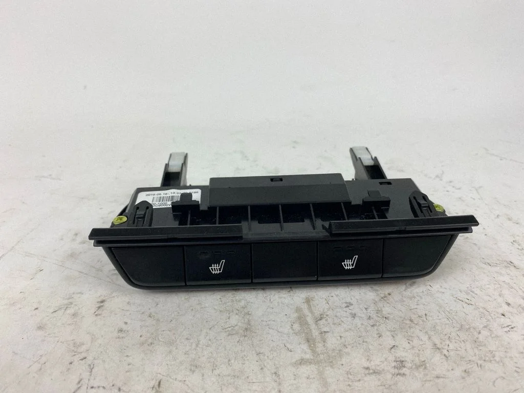 Seat heating switch – KIA Sportage (2016-2021)
