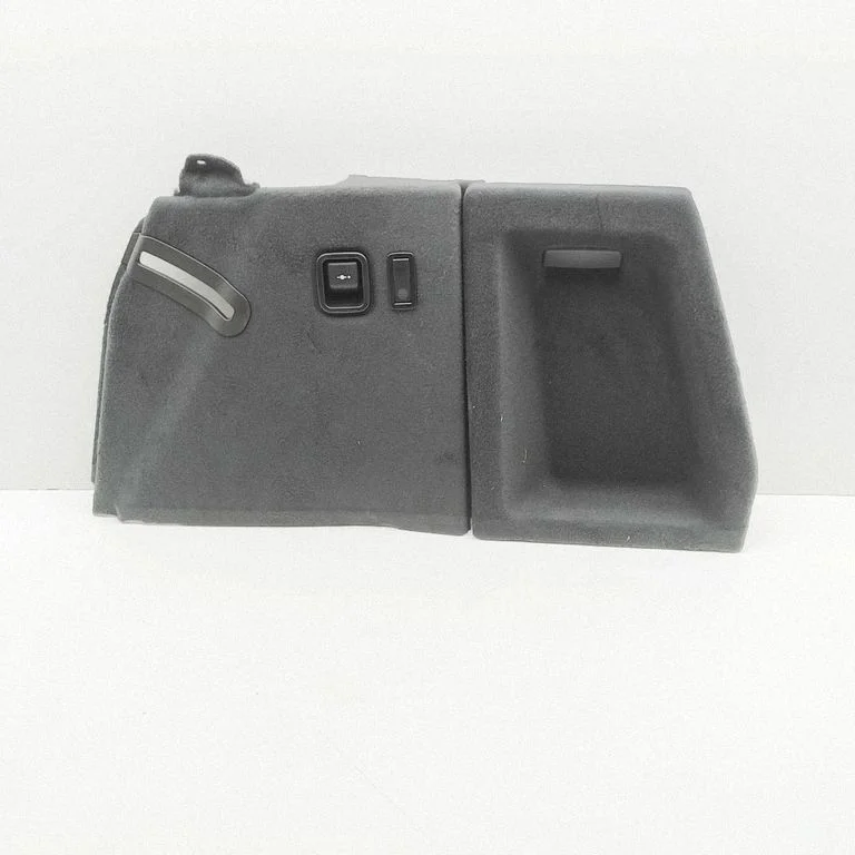 Sāna apdares panelis – BMW X3 G01 (2018-2024)