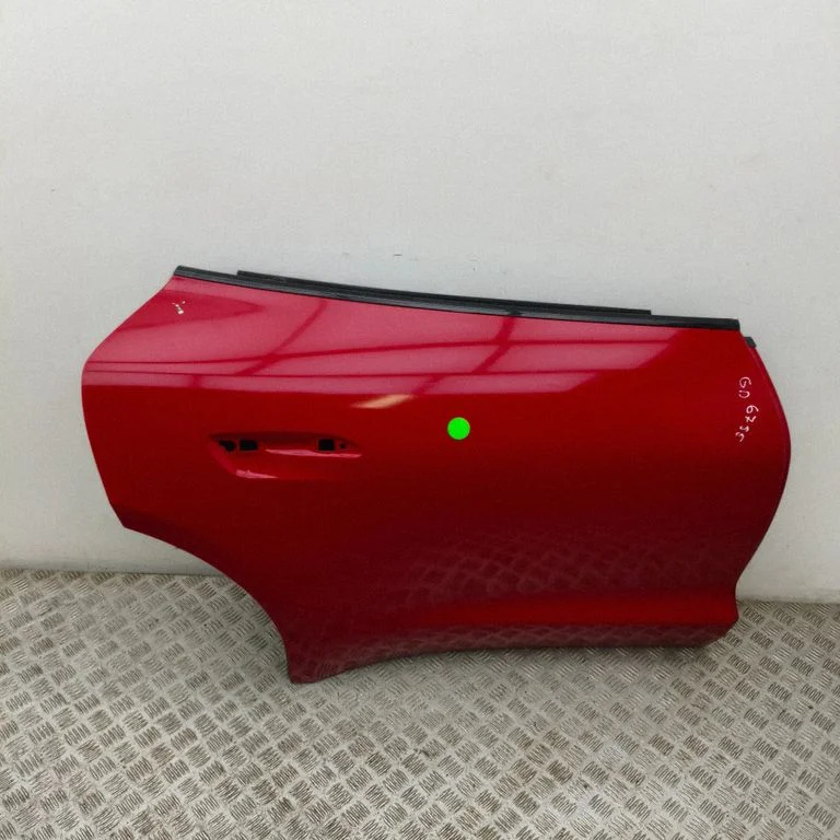 Rear door 9J1833052A