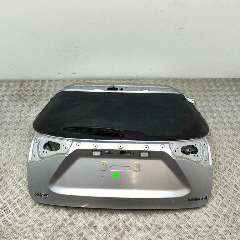 Tagaluuk (pakiruumi) 670050D811