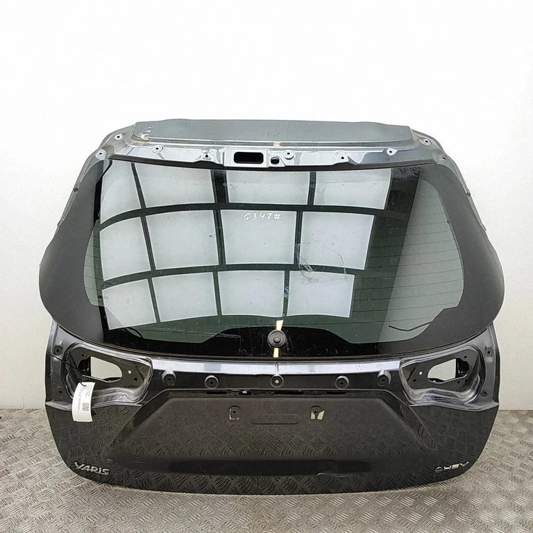 Aizmugurējais vāks (bagāžnieka) 670050D802