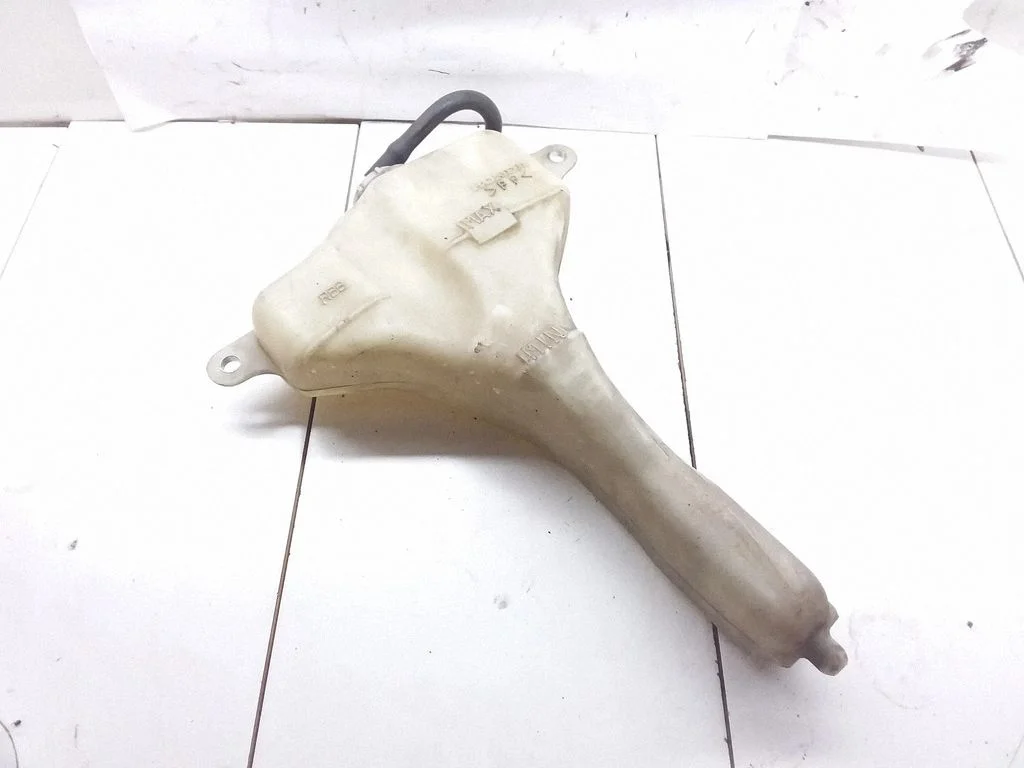 Coolant expansion tank/reservoir