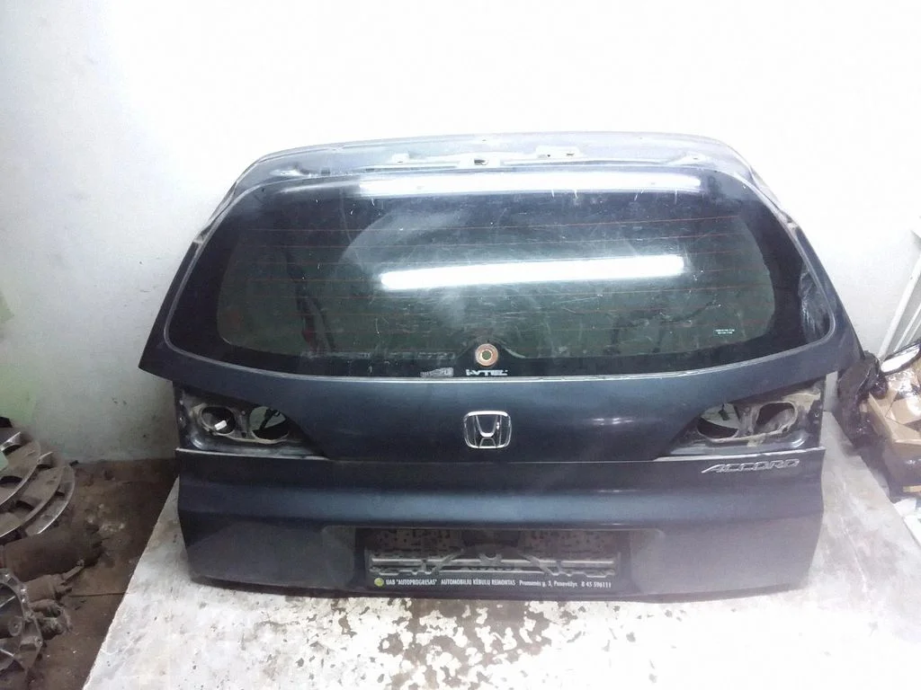 Tailgate/trunk/boot lid