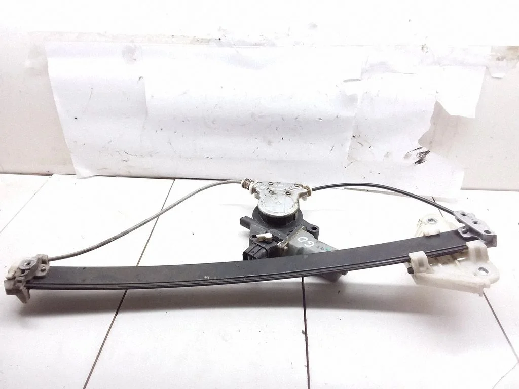 Rear door window regulator with motor – rear right