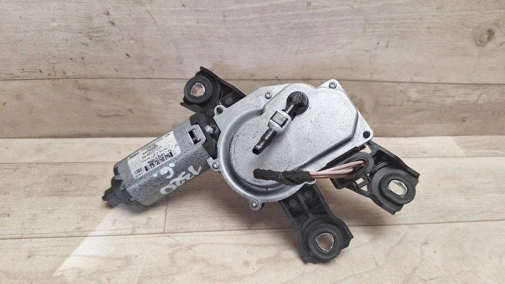 Rear window wiper motor 579746