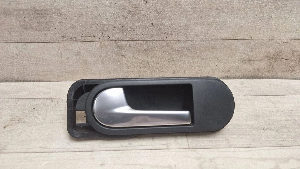 Rear door interior handle 5M0837197