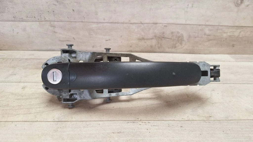Front door exterior handle 5J0837886C