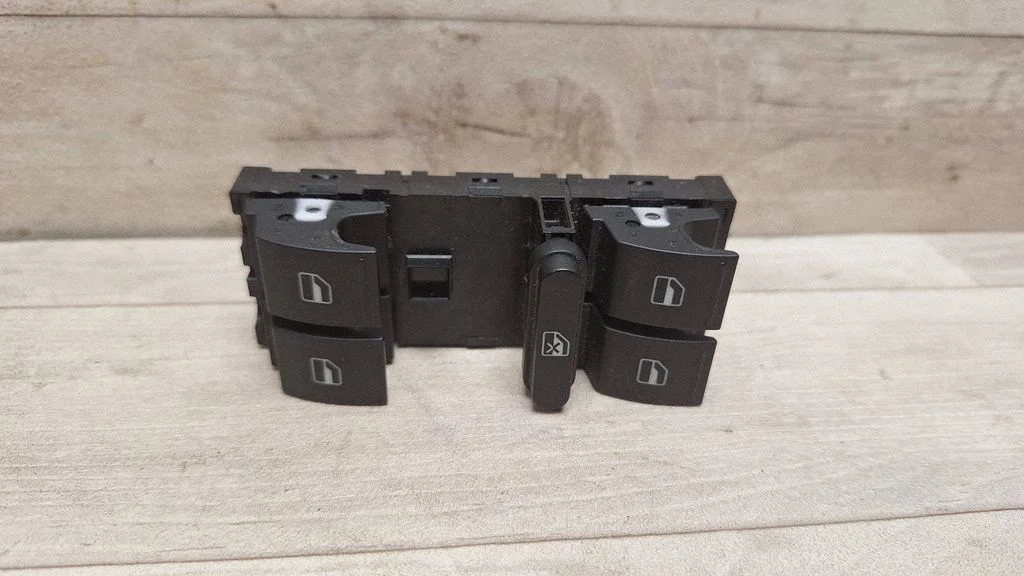 Electric window control switch 1K4959857B