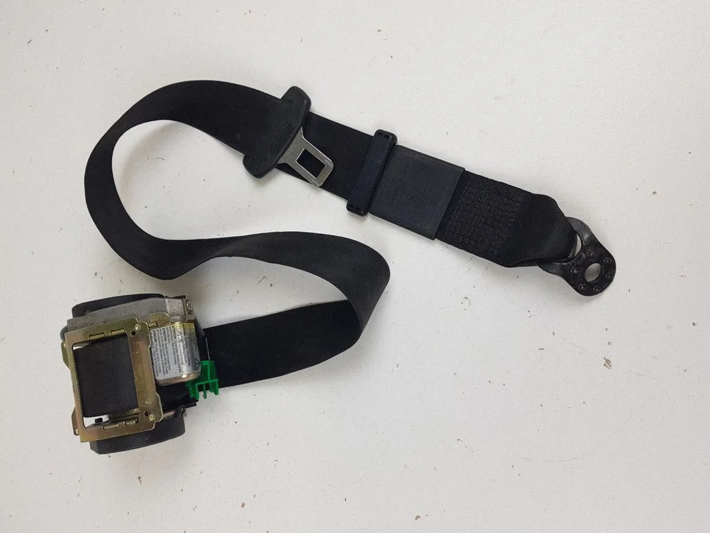 Front seatbelt – Audi TT Mk1 (1999-2006)