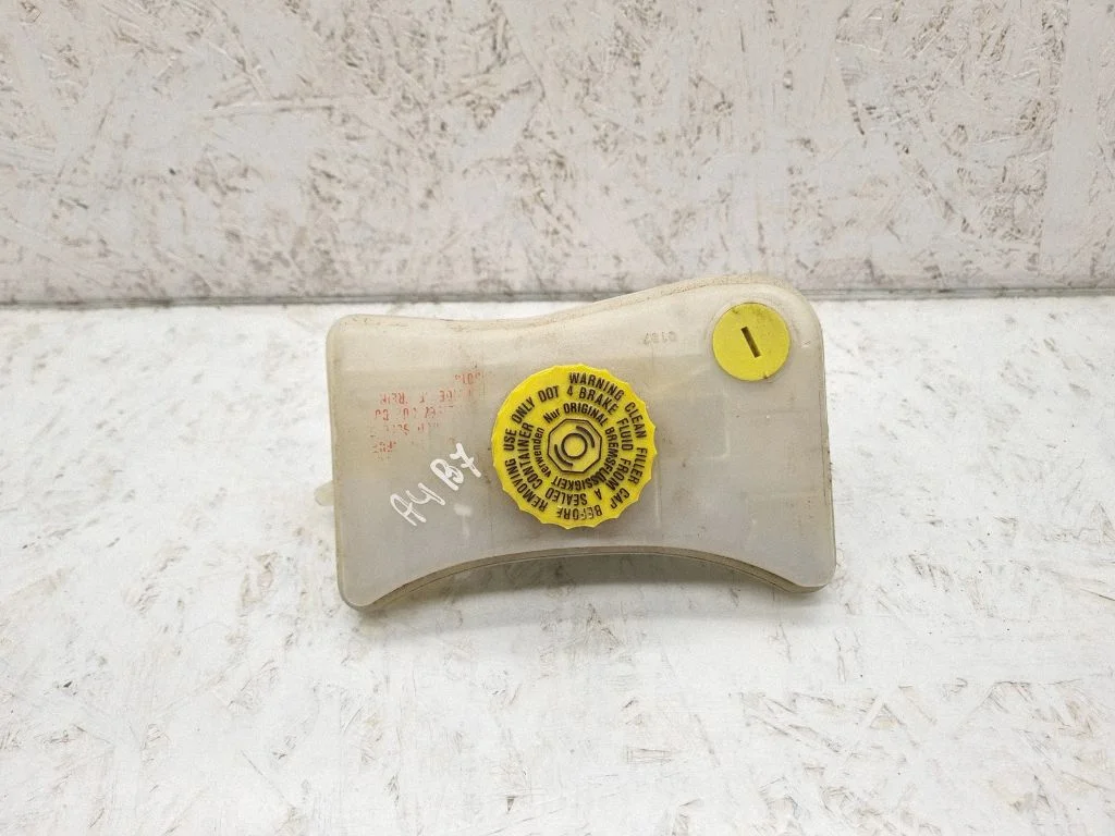 Brake fluid reservoir – Audi A4 S4 B7 8E 8H (2005-2008)