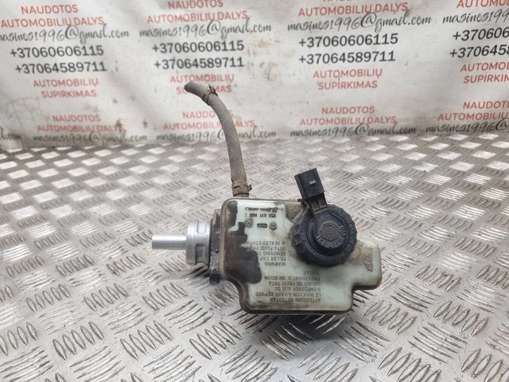Master brake cylinder 1K1611301C