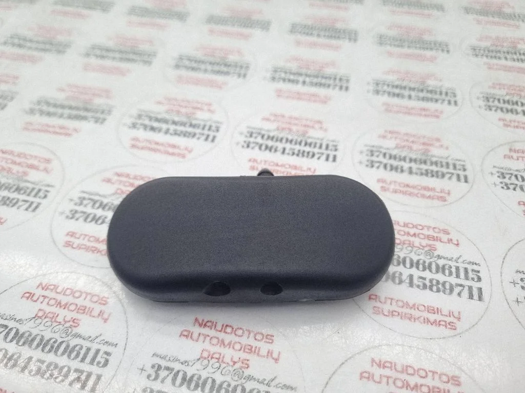 Dysze spryskiwacza szyby przedniej 8E0955988A