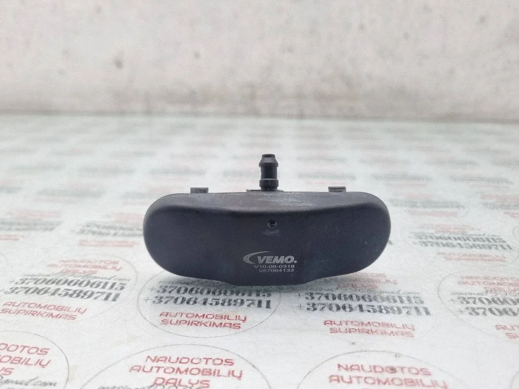 Esiklaasi pesuvedeliku pihusti(d) V10080318