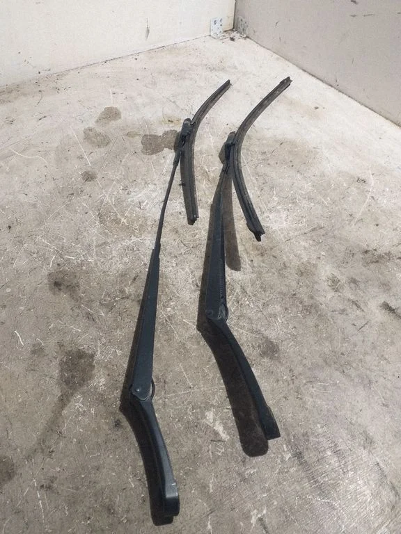 Windshield/front glass wiper blade 3C1955409C