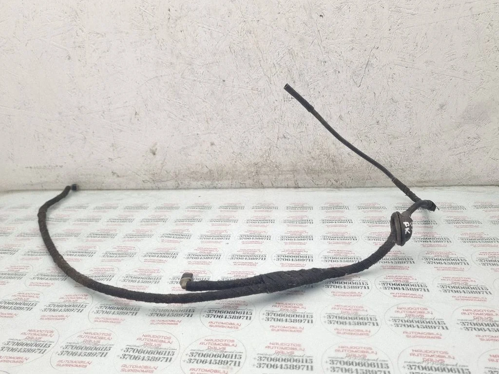 Windshield washer fluid hose – Volkswagen Golf Plus (2005-2013)