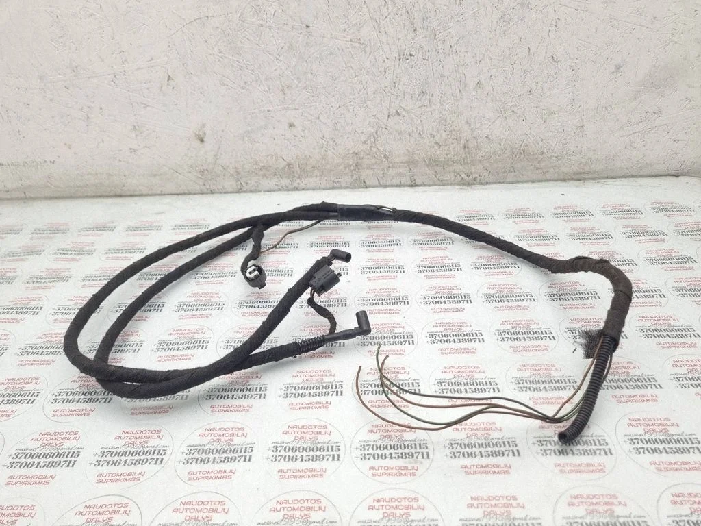 Windshield washer fluid hose – Audi A6 Allroad C5 (1999-2005)